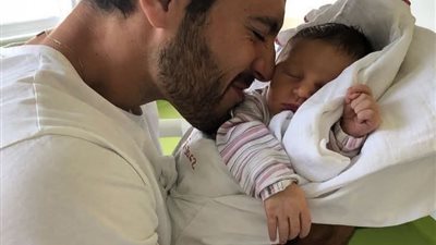 سوف ادفع لك ثمن الحليب احمد الشيخ 